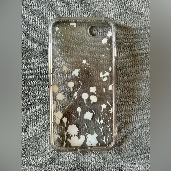 Floral Pattern iPhone 8 Case - Picture 2 of 3